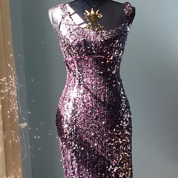 Dress - Picture 1 of 3